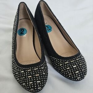❤️3/$12 Link Glitter Studded Dress Wedges Size 2